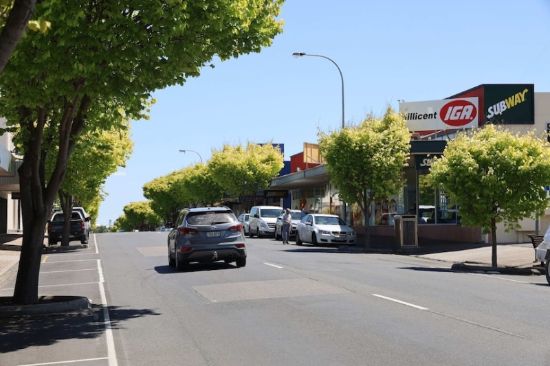 Concern Woolworths, Coles getting around Millicent's Sunday trading restrictions through deliveries