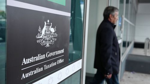 More than a million Australians haven't lodged tax return with deadline approaching