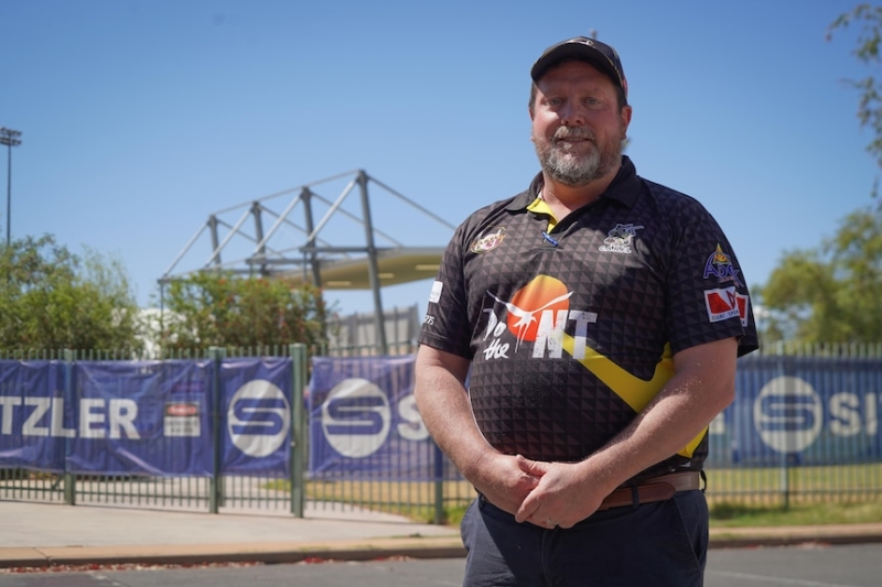 New Northern Territory government pledges to save Alice Springs' Anzac Oval, controversial art gallery work halted