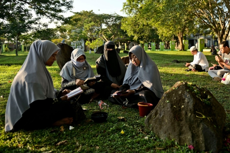 Prayers and tears mark 20 years since Boxing Day tsunami that claimed 230,000 lives