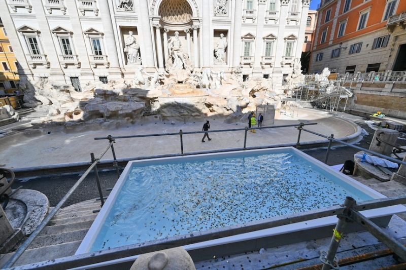 Trevi Fountain reopens after months of renovations