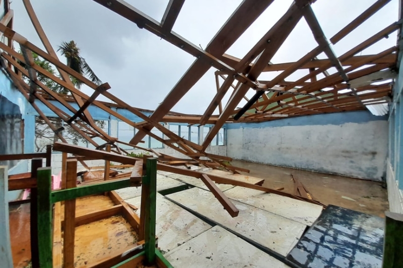 Vanuatu earthquake to 'stretch thin' country's recovery from cascading disasters