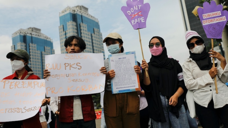 Acid attacks on Indonesian women prompt calls to tighten chemical sales