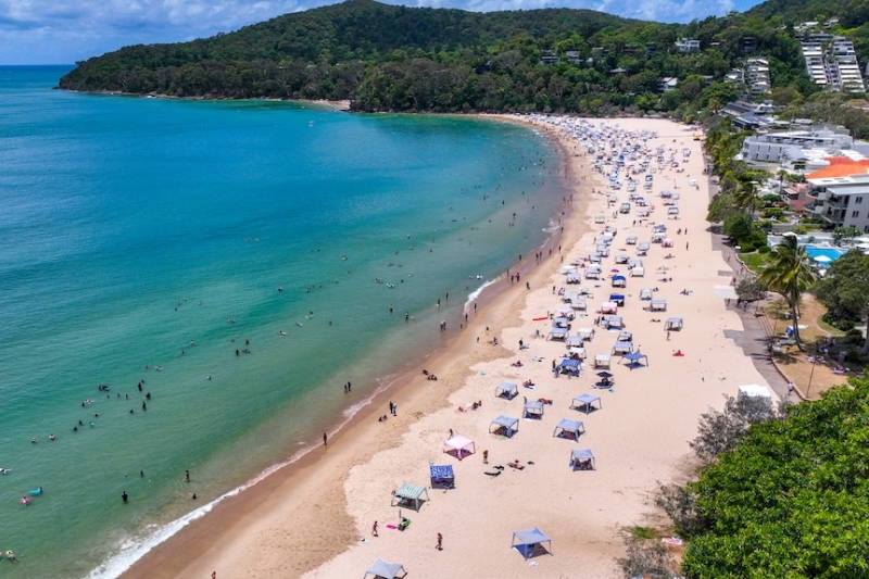 Calls for beach cabana regulations in popular tourist hotspots