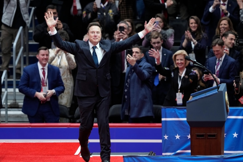 Donald Trump's inauguration featured awkward Elon Musk salute, Melania's fancy hat and a cappella from Carrie Underwood