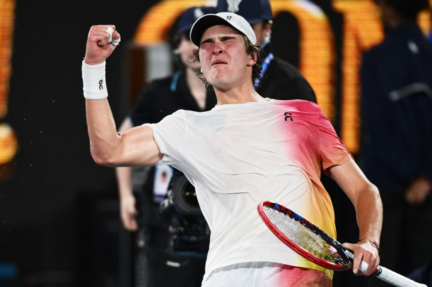 Teen's nod to Roger Federer after pulling off insane upset against top 10 star Andrey Rublev