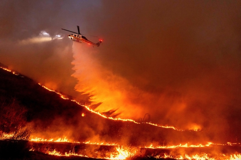 FBI investigates drone that collided with aircraft fighting LA wildfires