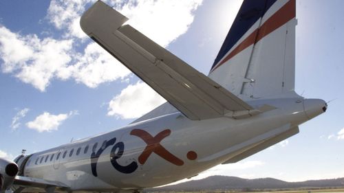 Federal government takes on Rex Airlines' $50m debt to keep collapsed carrier operating