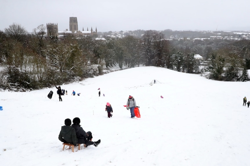 Heavy snow brings widespread disruption across the UK and Europe