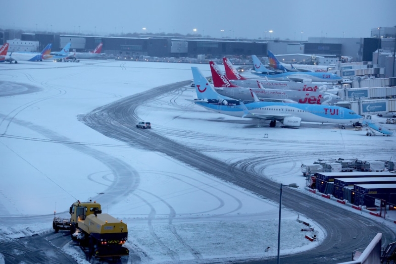 Heavy snow brings widespread disruption across the UK and Europe