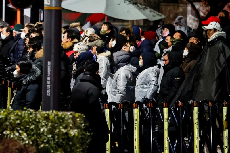 South Korean authorities detain impeached President Yoon Suk Yeol over martial law declaration