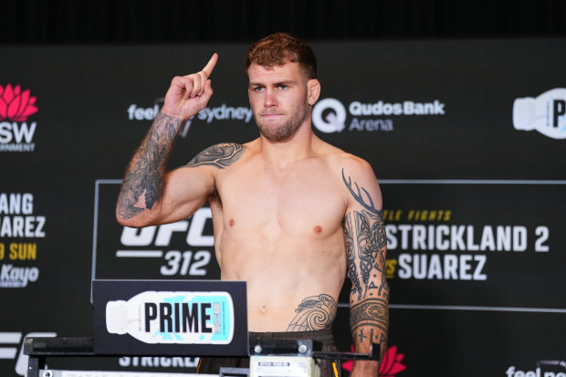 Sean Strickland back for revenge against Dricus Du Plessis at UFC 312