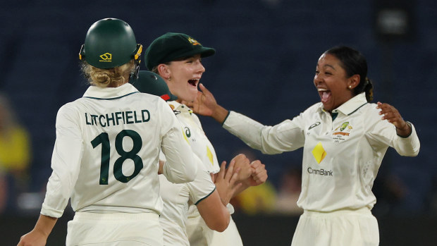 'History in the making': Australian women whitewash Ashes series 16-0 after comprehensive Test victory