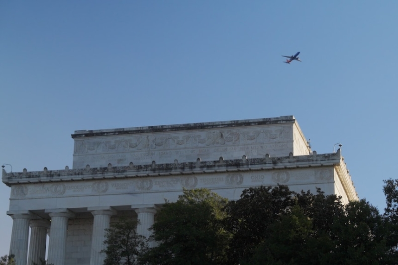 Former air traffic controller says Donald Trump's comments about the FAA's staffing policies were 'ill-informed'