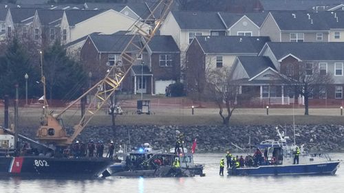 Pilots tried to pull passenger jet's nose up within seconds of deadly DC helicopter collision, preliminary NTS