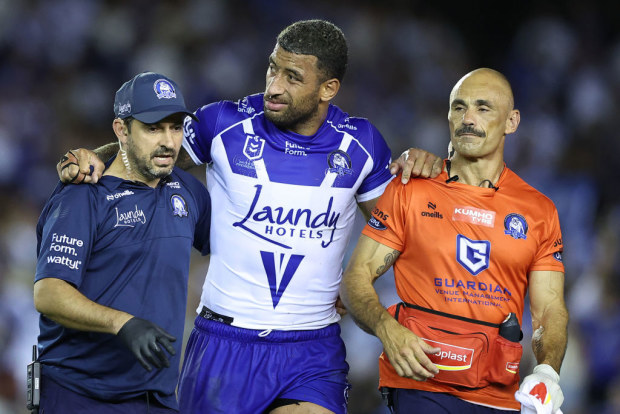 Matt Burton, Viliame Kikau facing weeks on sideline after injuring knees in Bulldogs win