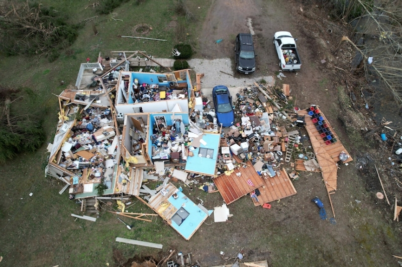 At least 32 killed by storms and tornadoes in US as extreme weather threatens millions