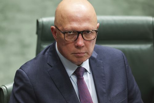 Dutton claims there was no mention of hoax during caravan briefing after being accused of 'deliberately' remai