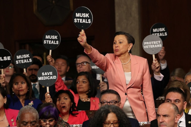 While Democrats yelled and held protest signs, Trump's real obstacles sat quietly in the chamber