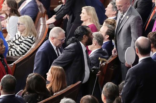 'You have no mandate': Democrat kicked out as Trump addresses Congress