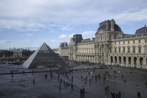 Macron announces major overhaul to modernise Louvre and dedicated room for Mona Lisa