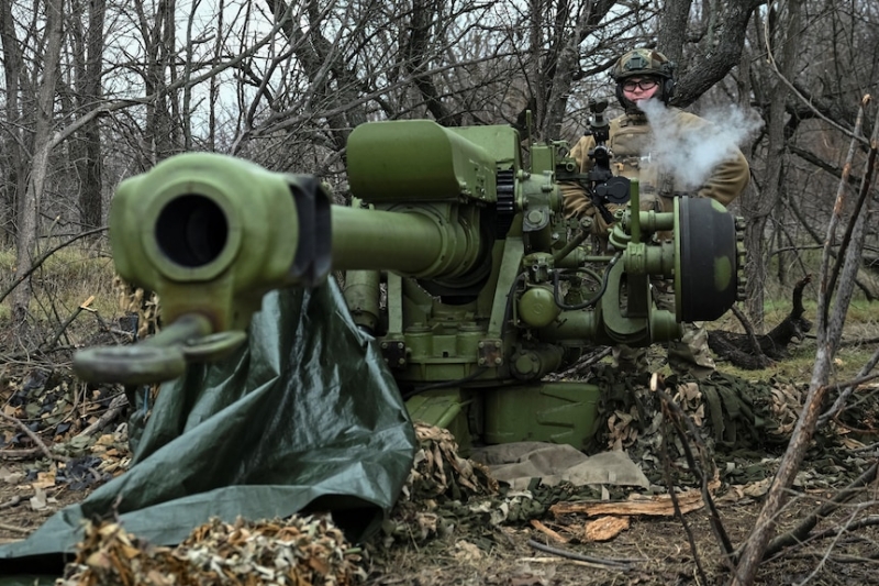 Russian forces advance on Ukrainian city of Pokrovsk