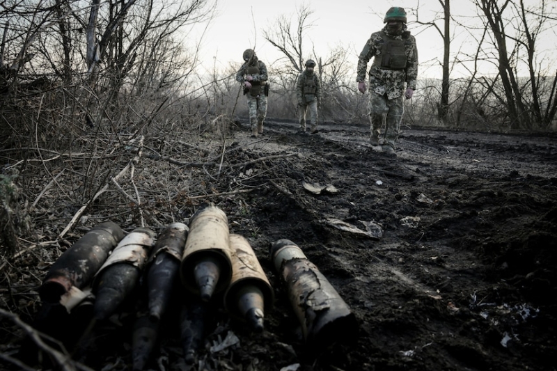 Russian forces advance on Ukrainian city of Pokrovsk